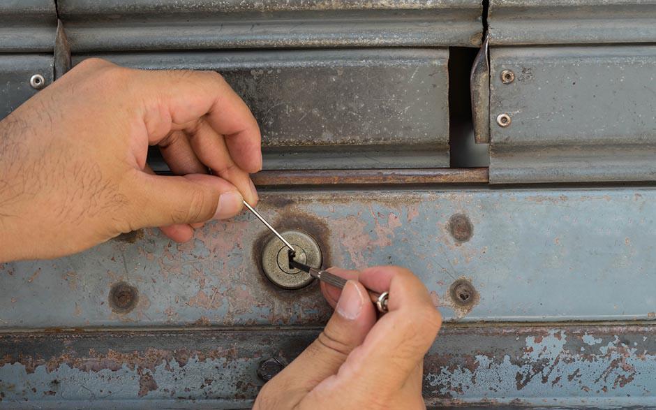 combien coute un serrurier pour ouvrir une porte Coulommiers